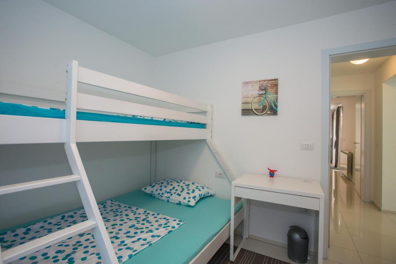 Zagar Apartment โปเรช ภายนอก รูปภาพ
