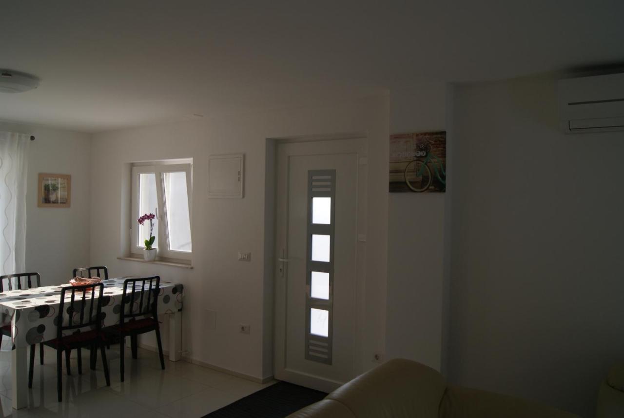 Zagar Apartment โปเรช ภายนอก รูปภาพ