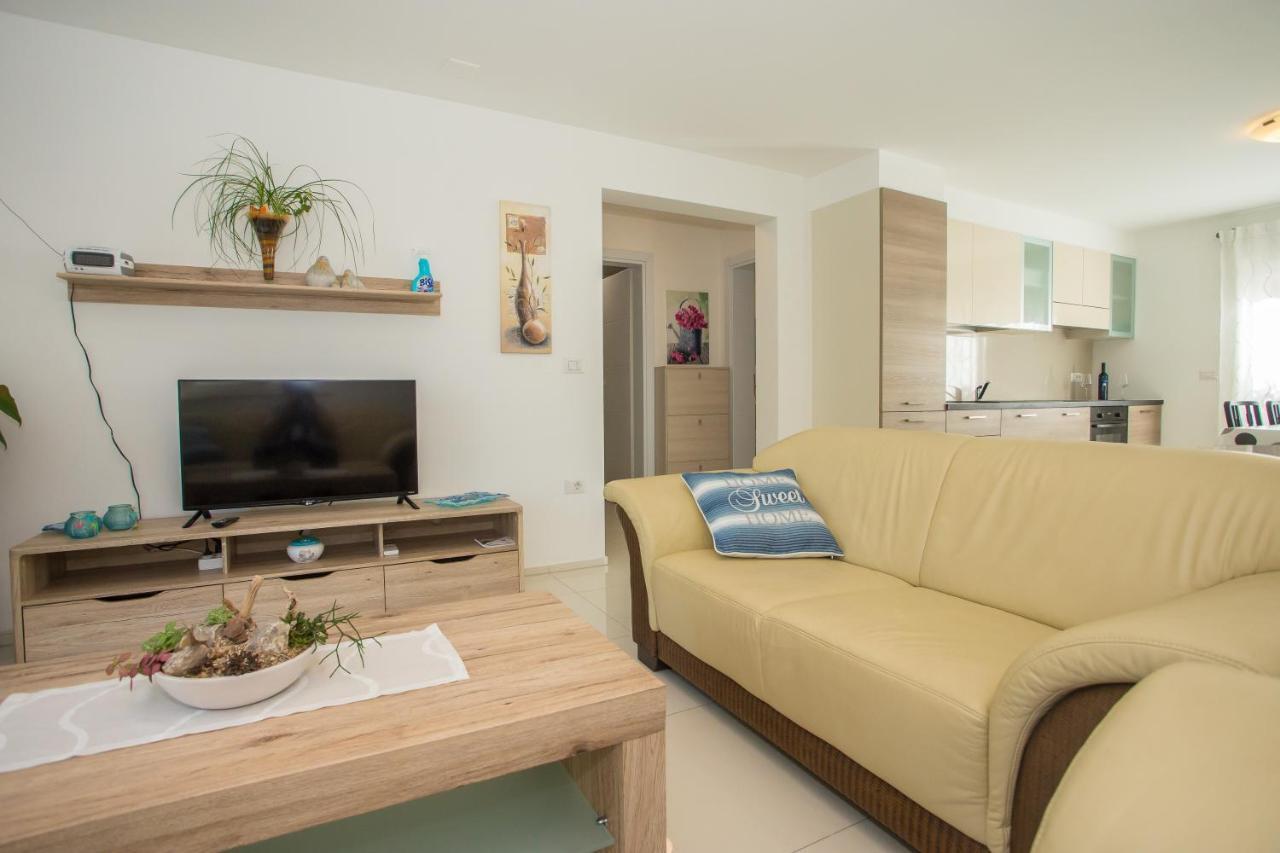 Zagar Apartment โปเรช ภายนอก รูปภาพ