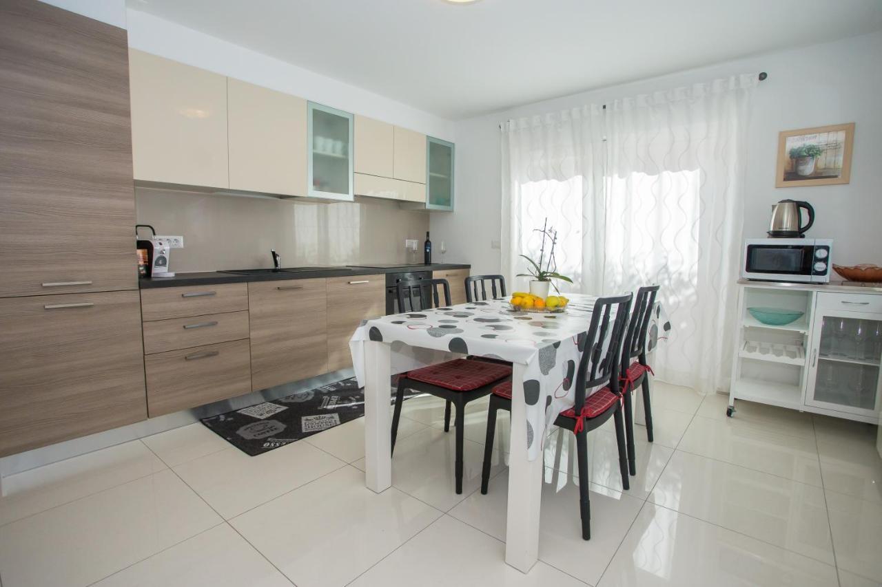 Zagar Apartment โปเรช ภายนอก รูปภาพ